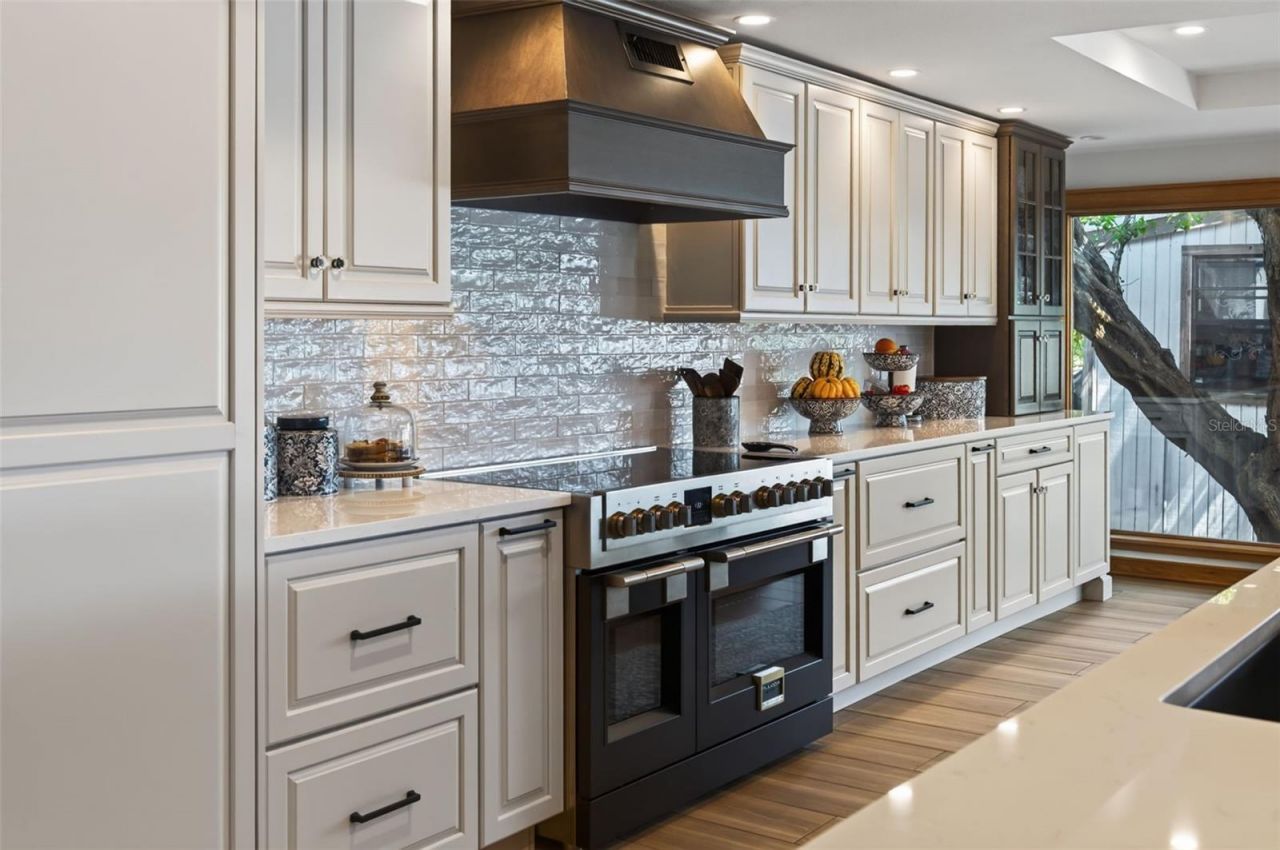 511 South Drive, Anna Maria, FL 34216 Photo