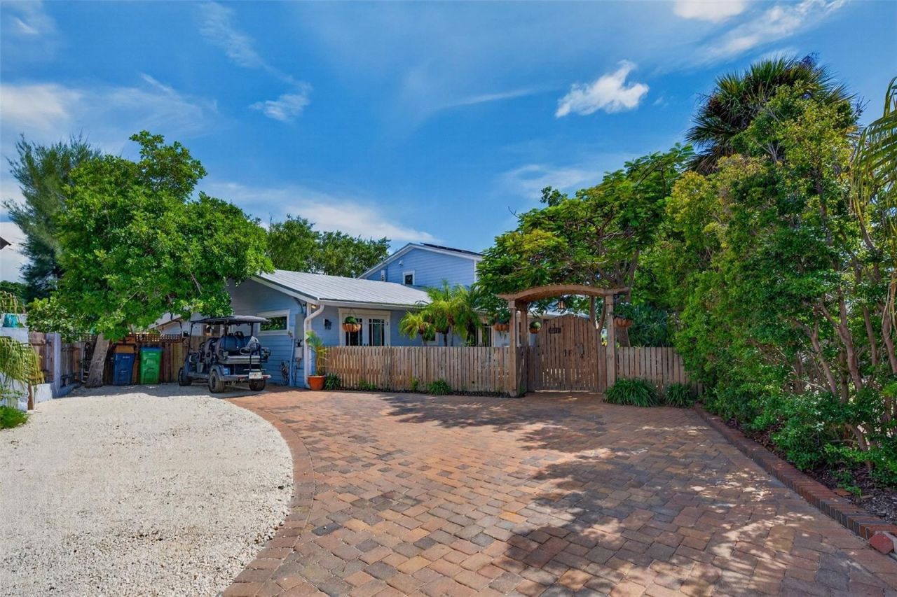 511 South Drive, Anna Maria, FL 34216 Photo