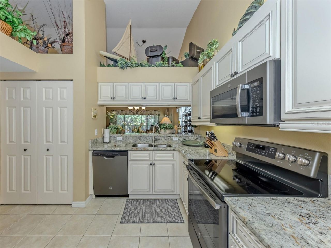 316 Clearbrook Circle , Unit 204, Venice, FL 34292 Photo