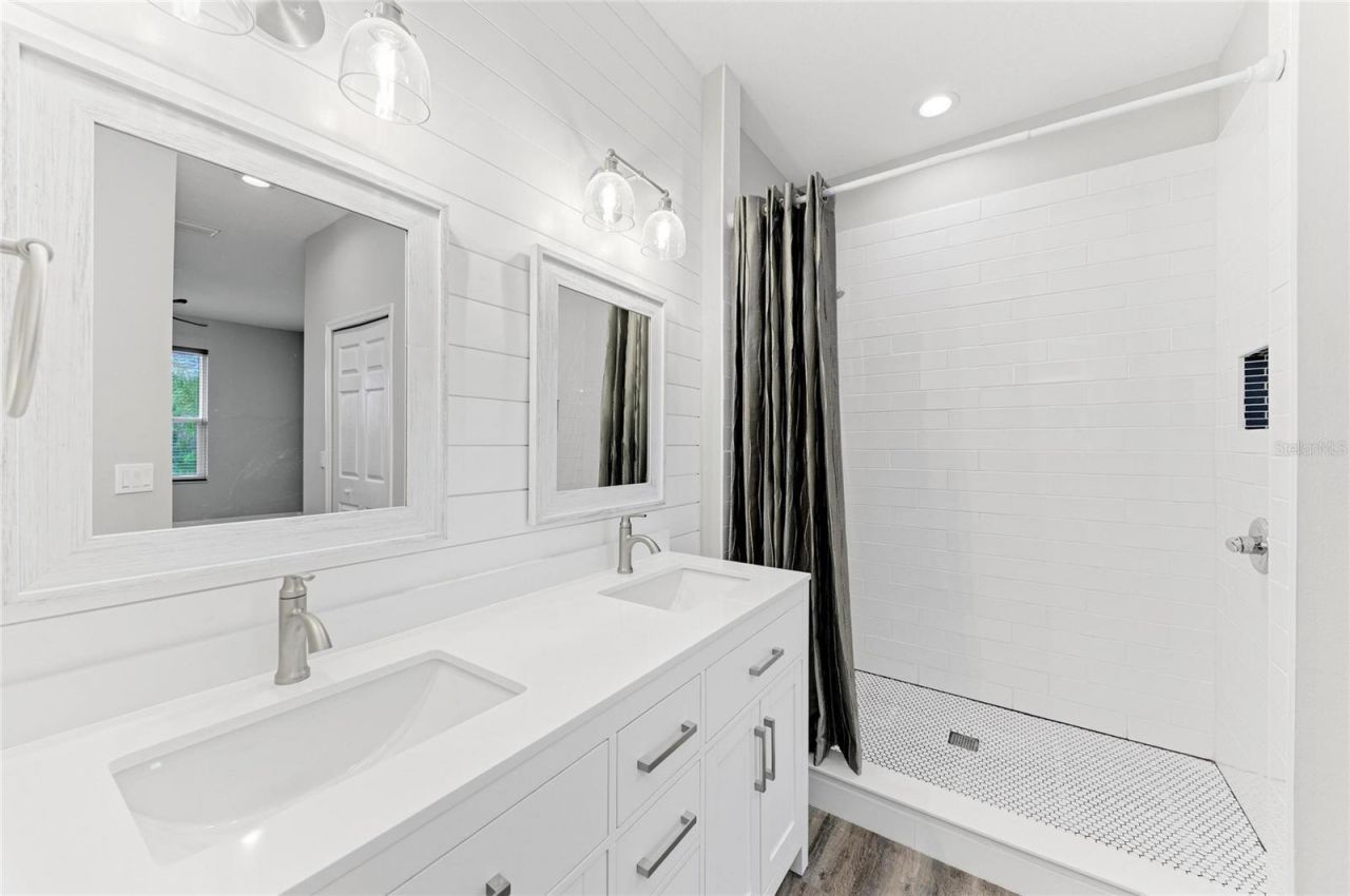 5645 Key Largo Court , Unit 5645, Bradenton, FL 34203 Photo