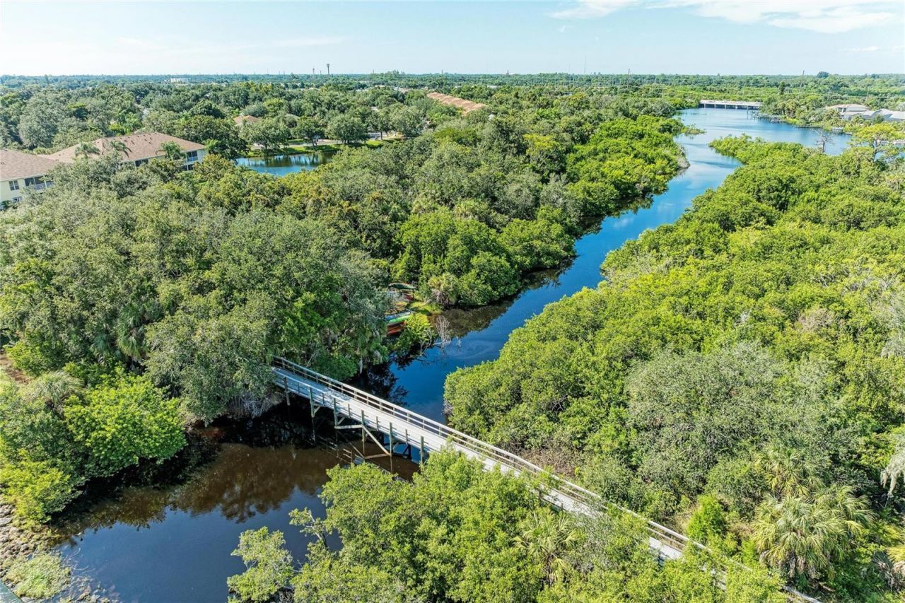 5645 Key Largo Court , Unit 5645, Bradenton, FL 34203 Photo