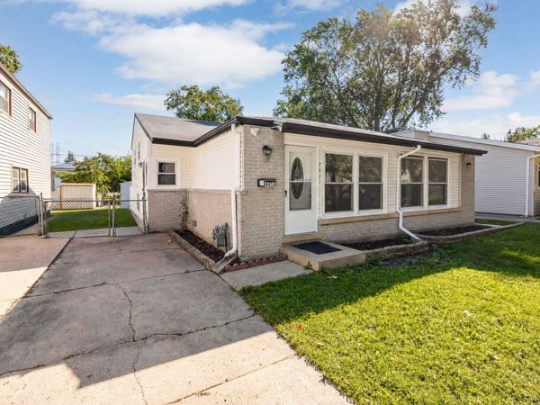 441 N 4th Avenue, Unit B, Des Plaines, IL 60016