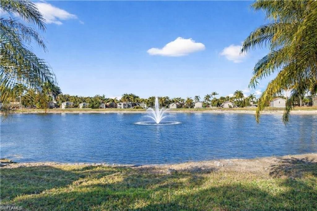 3131 Crystal Lake Dr, Naples, FL 34120 Photo