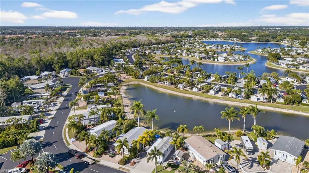 3131 Crystal Lake Dr, Naples, FL 34120 Photo