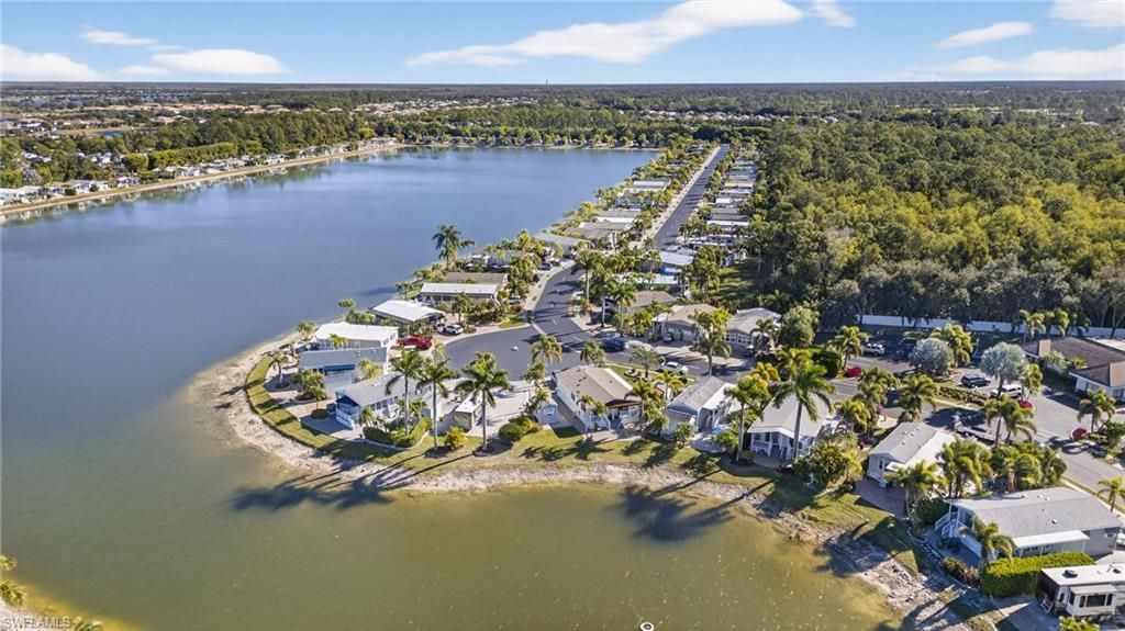 3131 Crystal Lake Dr, Naples, FL 34120 Photo