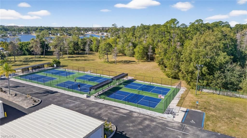 3131 Crystal Lake Dr, Naples, FL 34120 Photo