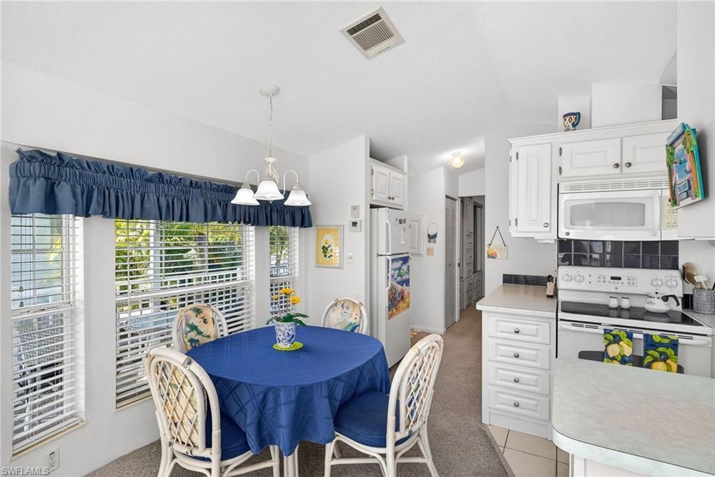 3131 Crystal Lake Dr, Naples, FL 34120 Photo