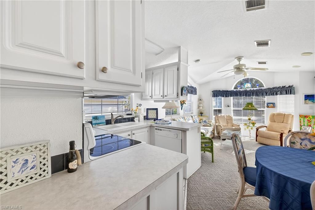 3131 Crystal Lake Dr, Naples, FL 34120 Photo