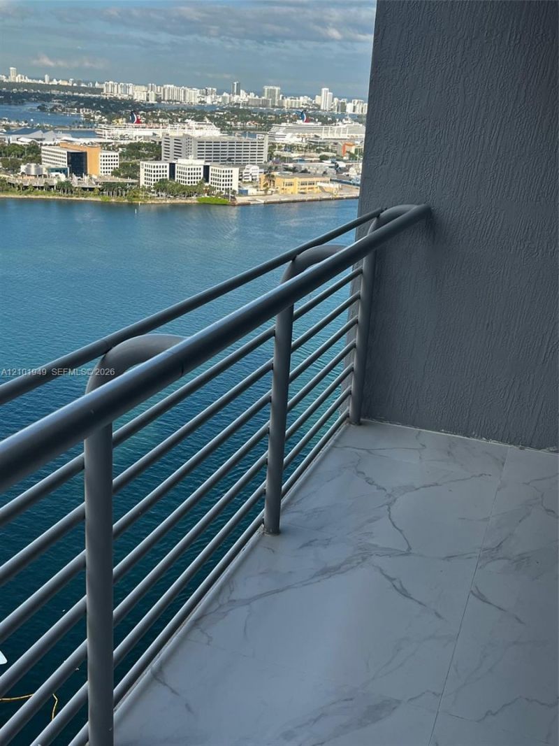 335 S Biscayne Blvd , Unit 3500, Miami, FL 33131 Photo