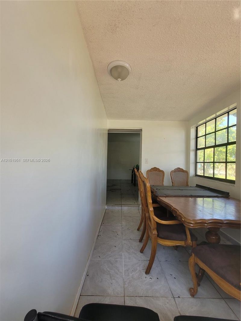 1120 E Le Jeune Road , Hialeah, FL 33010 Photo