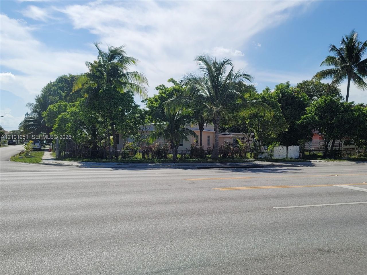 1120 E Le Jeune Road , Hialeah, FL 33010 Photo