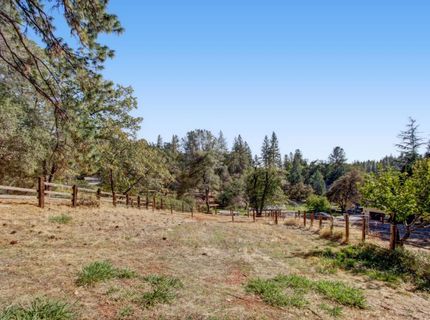 935 Whispering Pines Rd, Colfax, CA 95713 Photo