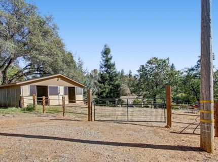 935 Whispering Pines Rd, Colfax, CA 95713 Photo