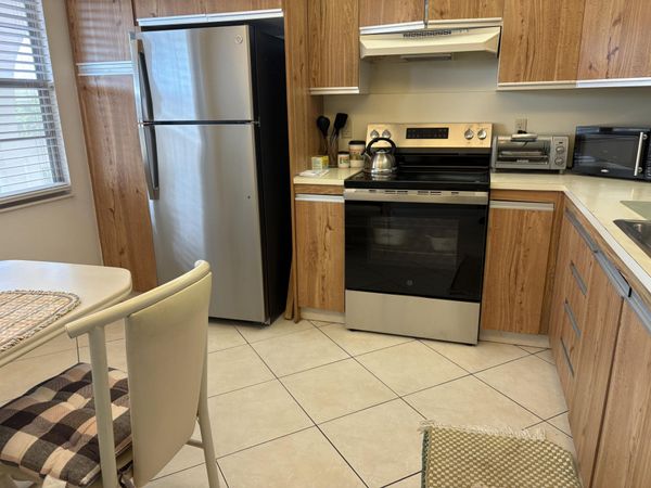 2003 Granada Drive, Unit B4, Coconut Creek, FL 33066