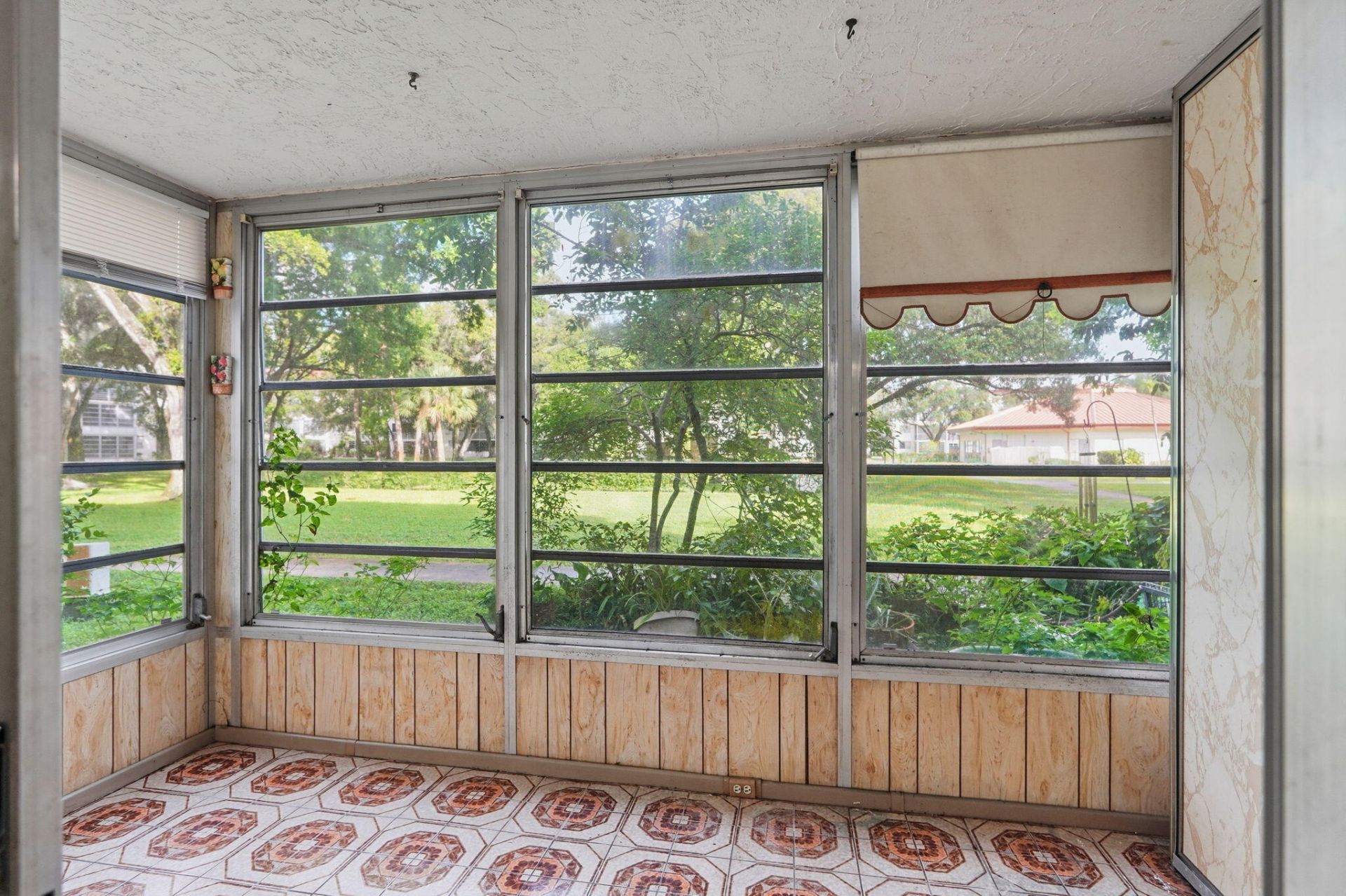 3000 NW 48th Terrace, Unit 130, Lauderdale Lakes, FL 33313 Photo