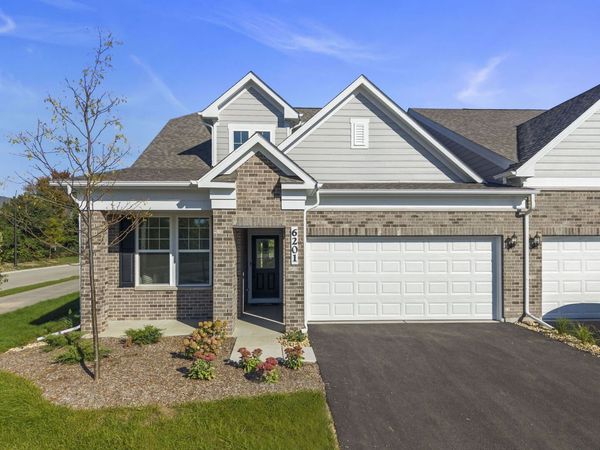 6201 Links Drive , Unit 24001, Woodridge, IL 60517