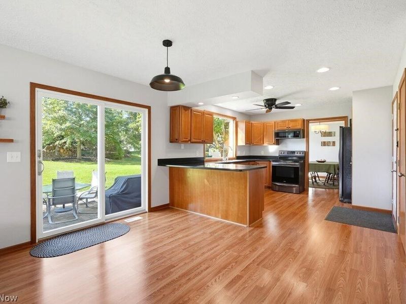 1214 Shady Lakes Drive, Kent, OH 44240 Photo 14