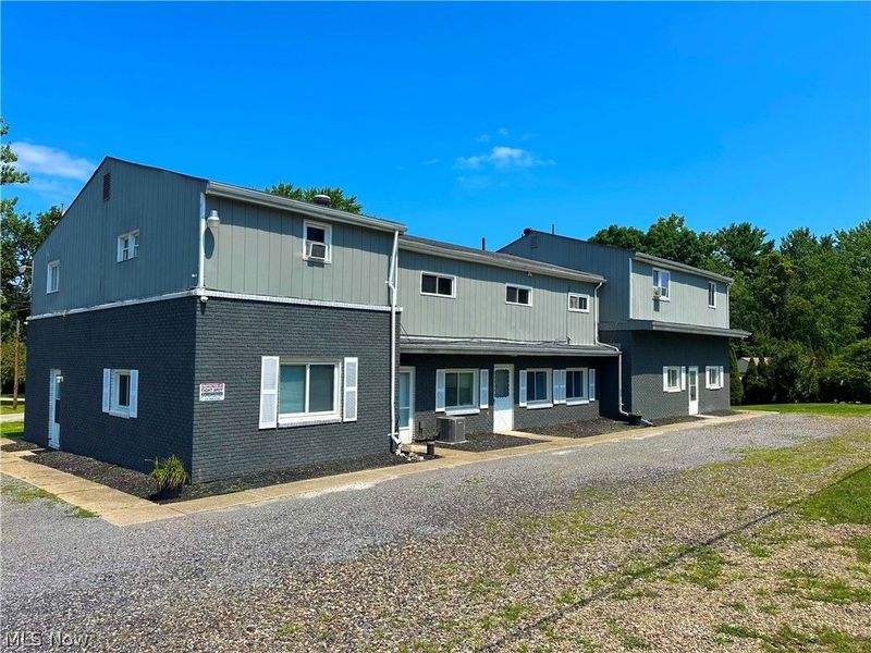 5885 Youngstown Hubbard Road, Unit 3, Hubbard, OH 44425 Photo 1