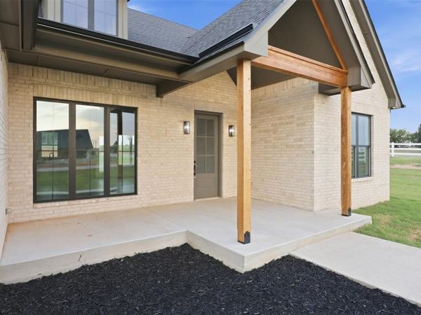 2179 Providence Way, Crescent, OK 73028