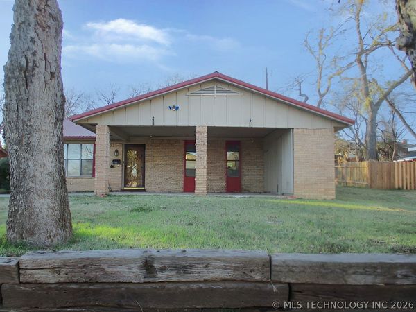 319 S B Street SW, Ardmore, OK 73401