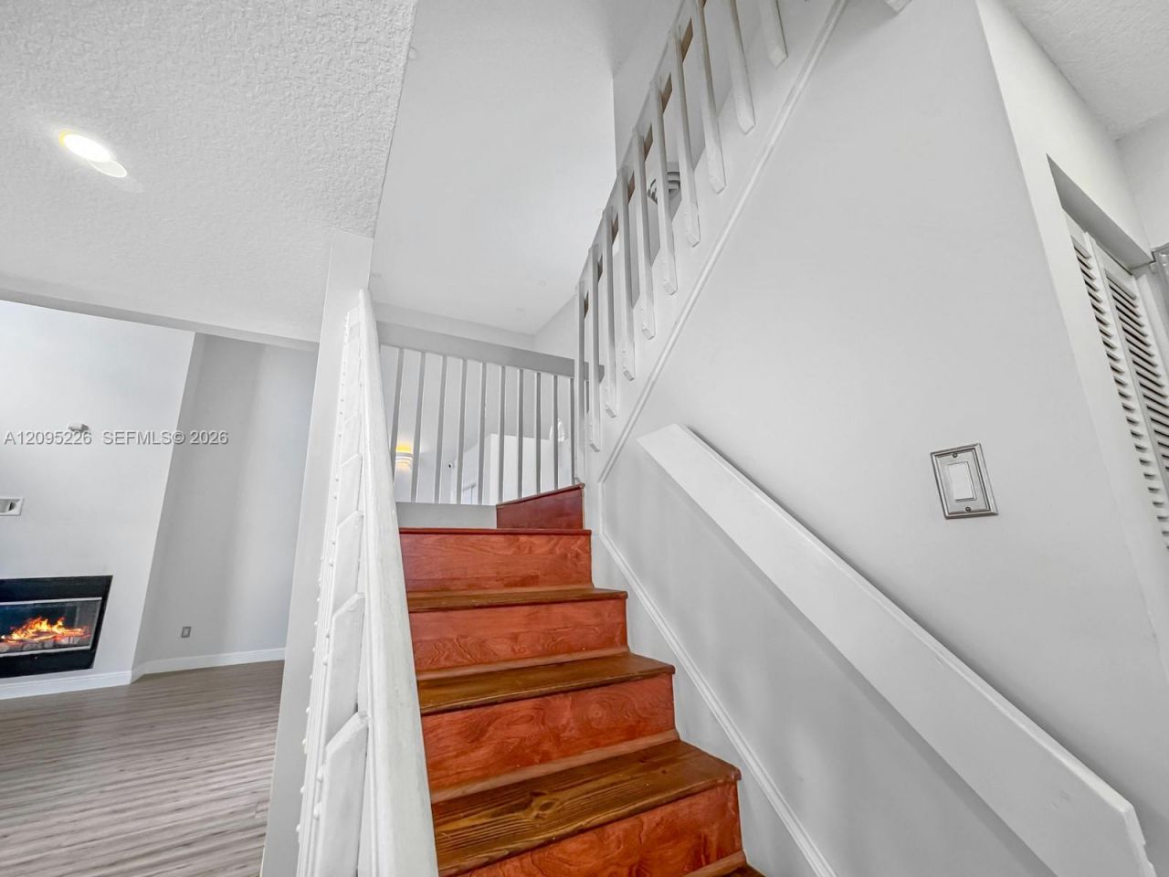 1015 NW 125th Ter , Sunrise, FL 33323 Photo