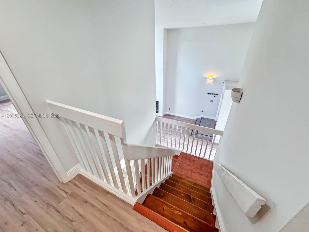 1015 NW 125th Ter , Sunrise, FL 33323 Photo