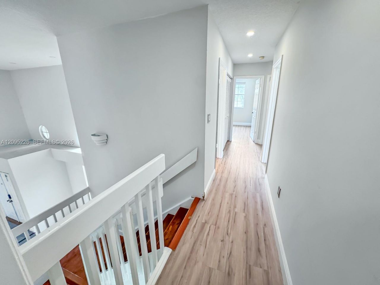 1015 NW 125th Ter , Sunrise, FL 33323 Photo