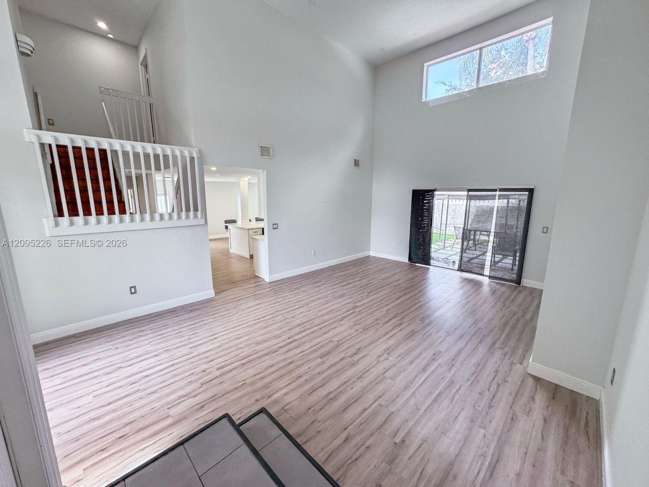 1015 NW 125th Ter , Sunrise, FL 33323 Photo