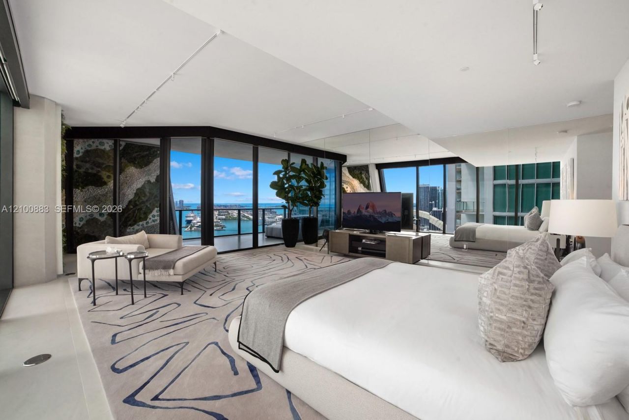 1000 Biscayne Blvd , Unit 3302, Miami, FL 33132 Photo