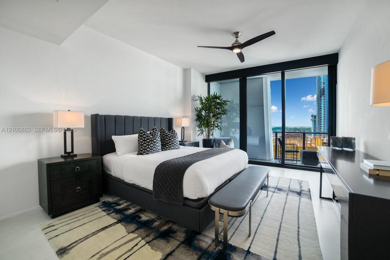 1000 Biscayne Blvd , Unit 3302, Miami, FL 33132 Photo