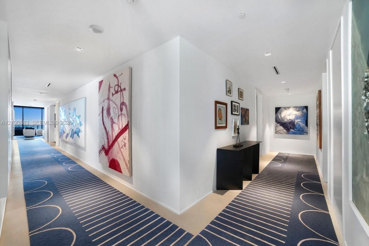 1000 Biscayne Blvd , Unit 3302, Miami, FL 33132 Photo