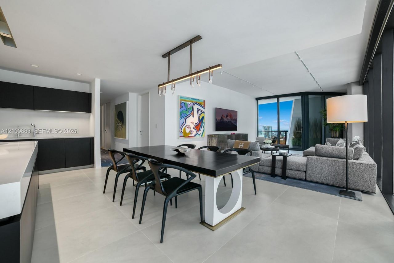 1000 Biscayne Blvd , Unit 3302, Miami, FL 33132 Photo
