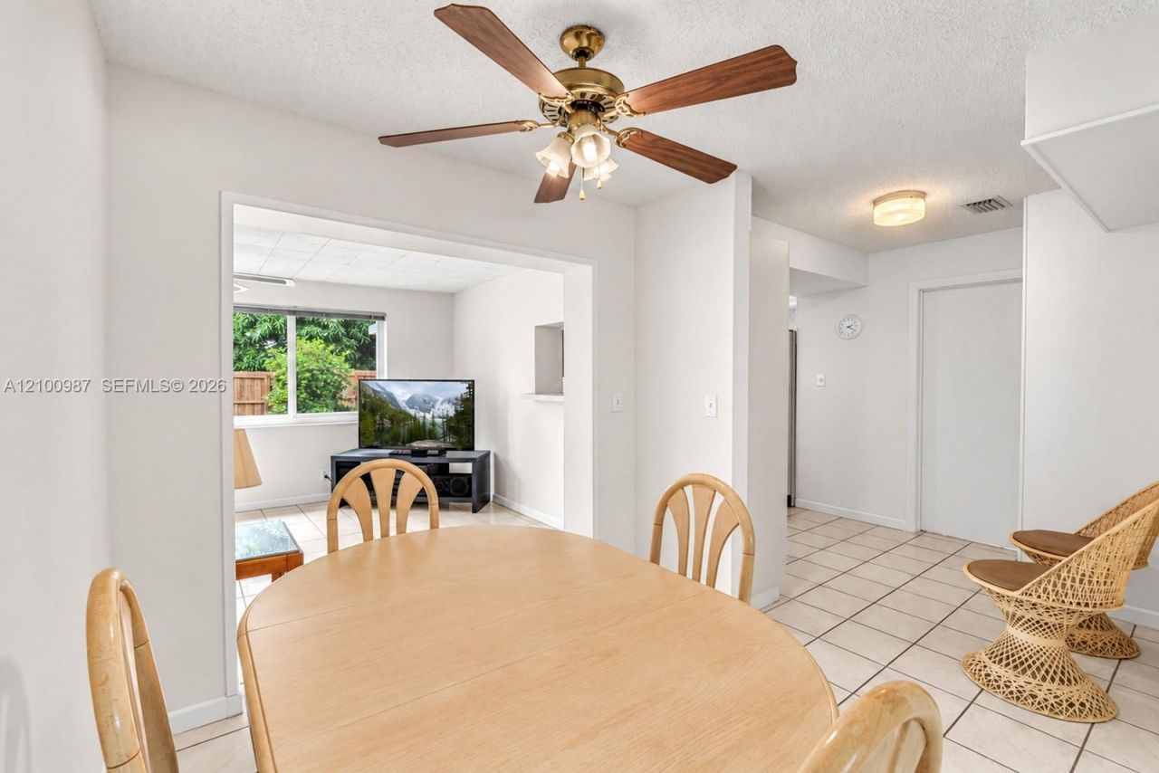 5031 SW 94th Ter, Cooper City, FL 33328 Photo