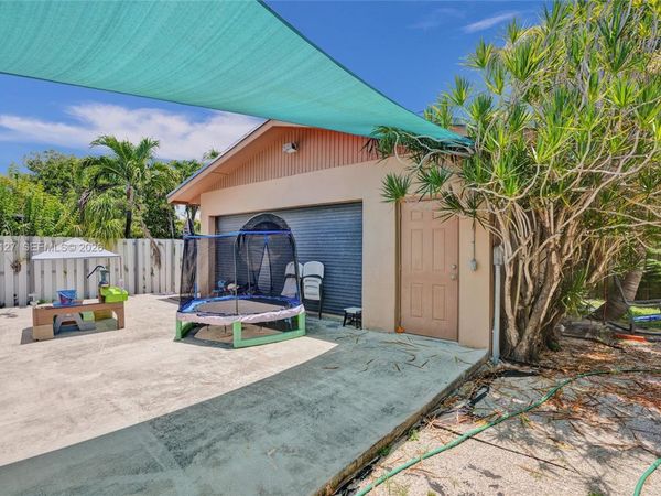 9910 Bahama Dr , Unit EFF, Cutler Bay, FL 33189