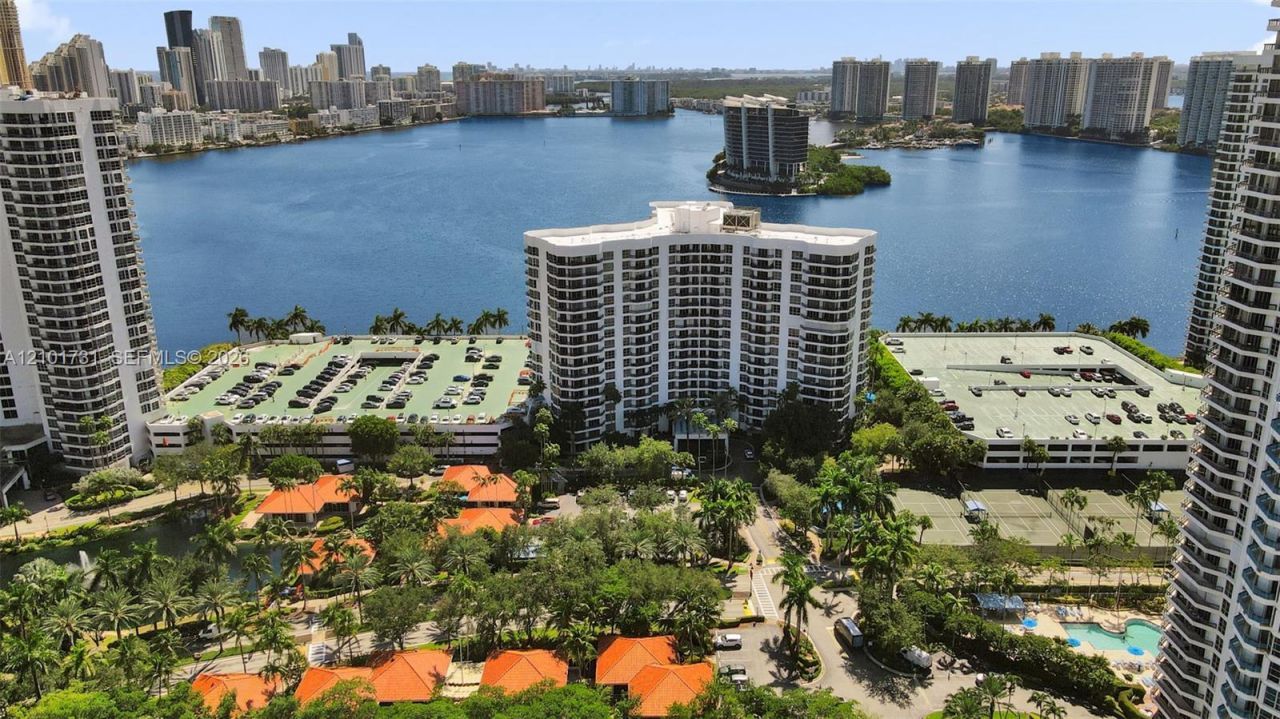 3600 Mystic Pointe Dr , Unit PH3, Aventura, FL 33180 Photo