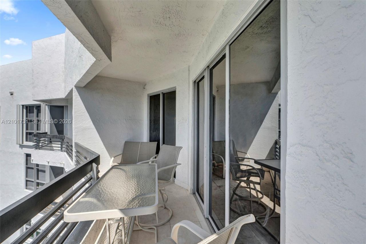 3600 Mystic Pointe Dr , Unit PH3, Aventura, FL 33180 Photo