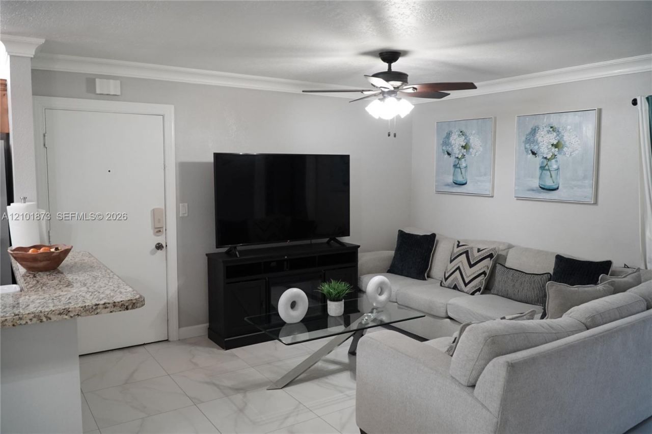 9938 S Belfort Cir, Unit 103, Tamarac, FL 33321 Photo