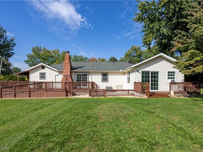 9975 Silvercreek Road, Wadsworth, OH 44281 Photo 2