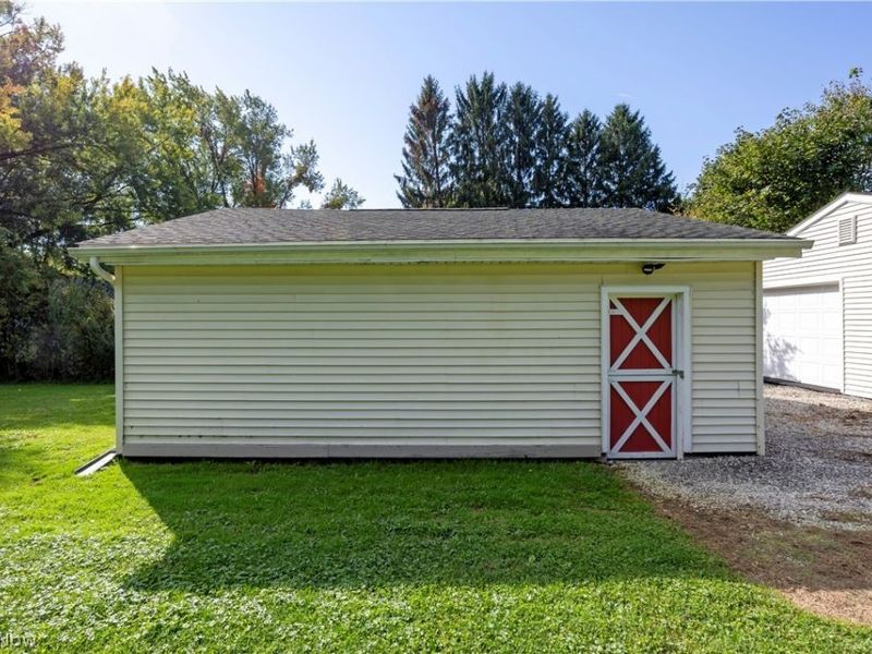 9975 Silvercreek Road, Wadsworth, OH 44281 Photo 6