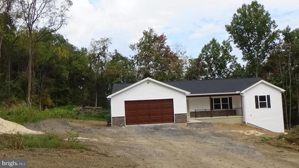 65 EAGLE LANE , NEW BLOOMFIELD, PA 17068