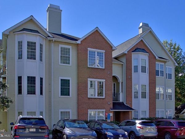 4139 FOUNTAINSIDE LANE, Unit 102, FAIRFAX, VA 22030