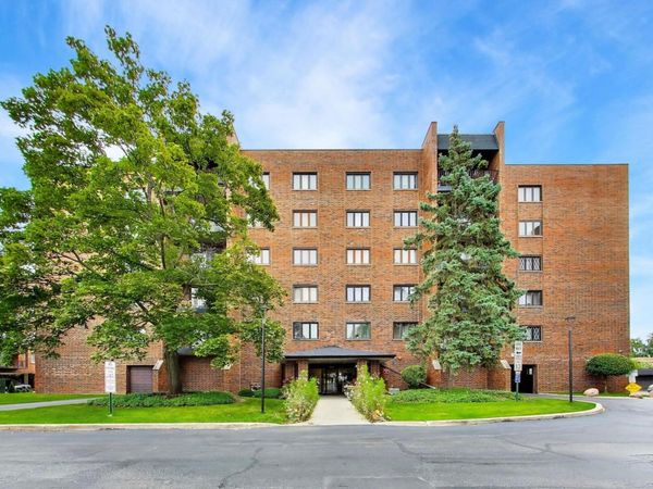 9346 Landings Lane , Unit 406, Des Plaines, IL 60016