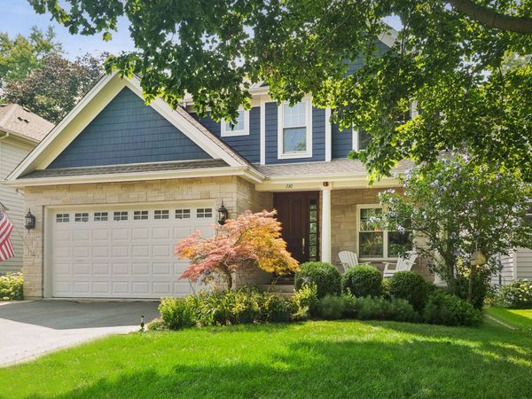 730 Highland Avenue , Barrington, IL 60010