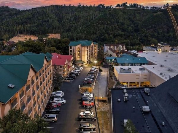 Gatlinburg, TN 37738