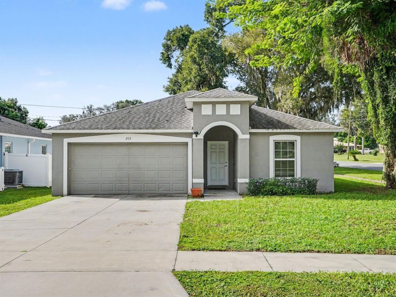 203 Maple Street East, Davenport, FL 33837 Main Photo