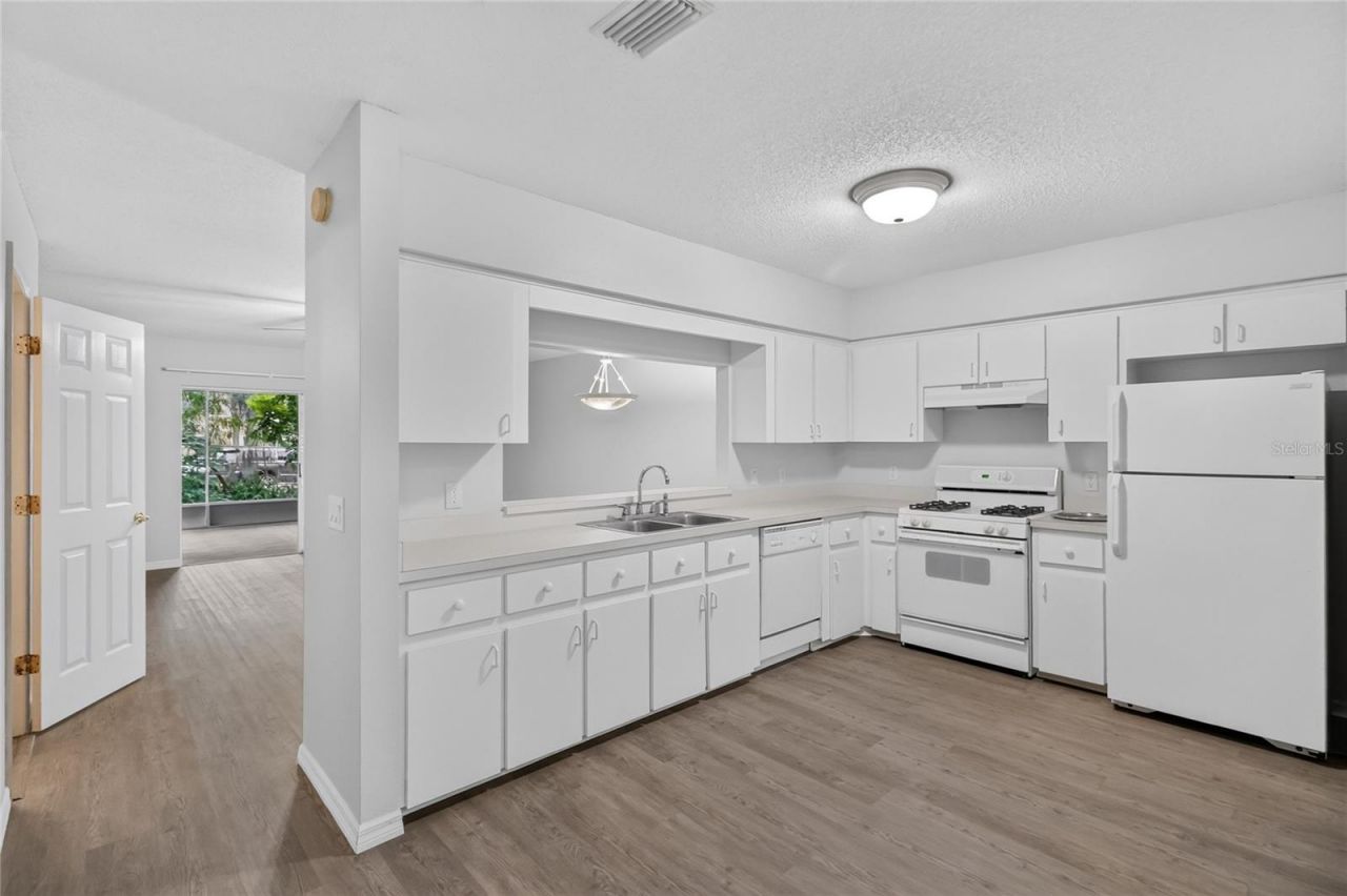 2352 Isle Royale Court Se, Winter Haven, FL 33880 Photo