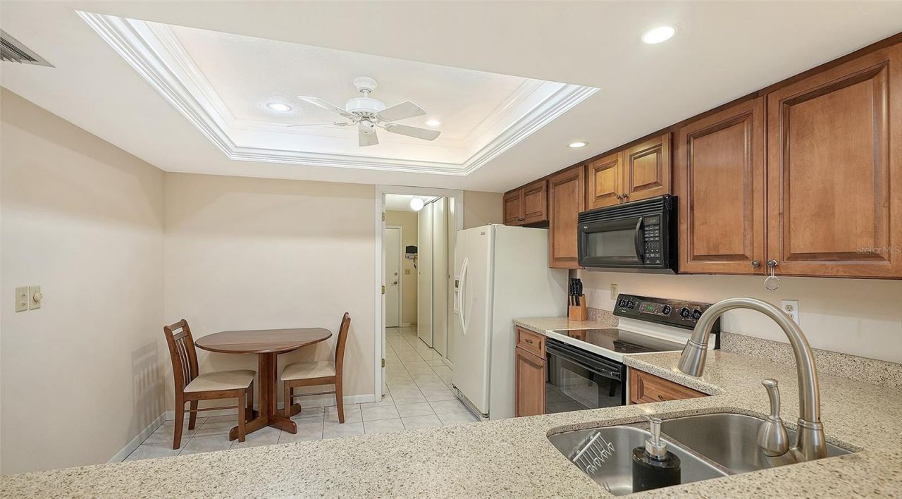 4207 Bowling Green Circle, Sarasota, FL 34233 Photo