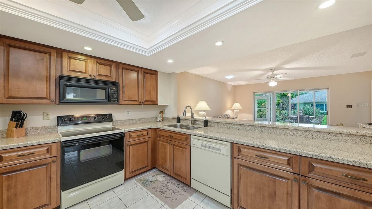 4207 Bowling Green Circle, Sarasota, FL 34233 Photo