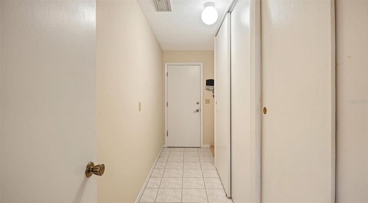 4207 Bowling Green Circle, Sarasota, FL 34233 Photo