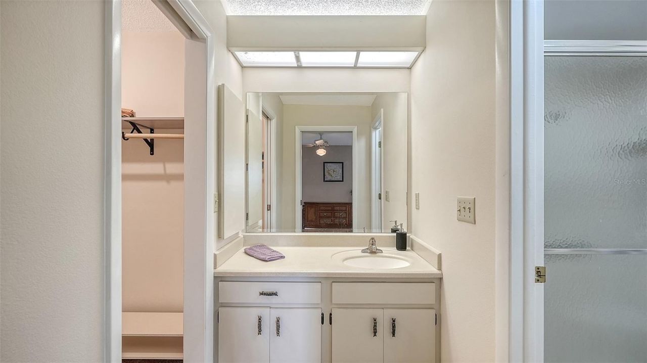 4207 Bowling Green Circle, Sarasota, FL 34233 Photo